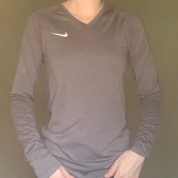 Nike Dri-Fit Long sleeve - Picture 1 of 4
